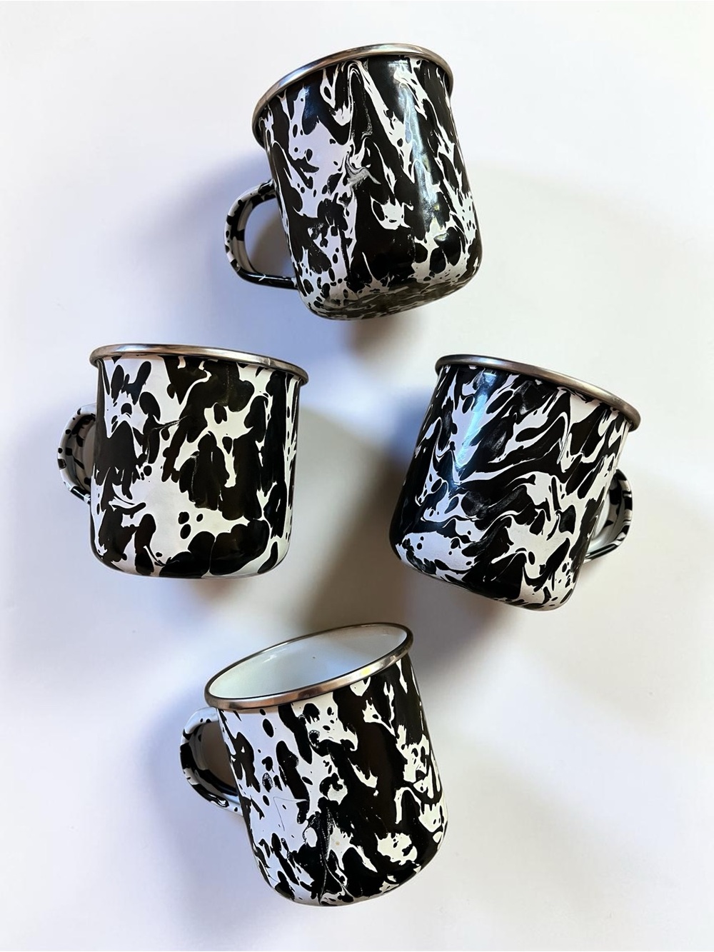 Set 4 Golden Rabbit Black White Swirl Enamelware Mugs
